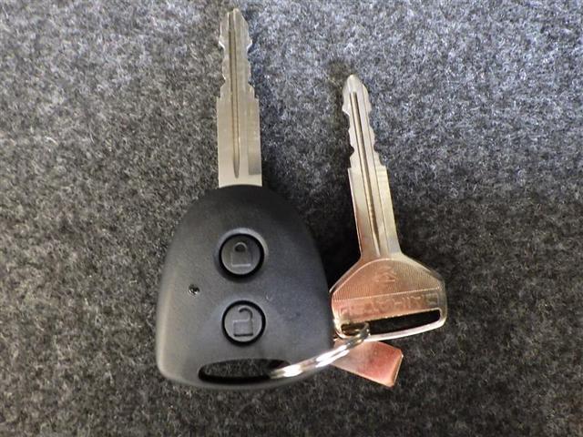 ミライース Ｘ　ＳＡＩＩＩ　盗難防止アラーム　衝突回避支援ブレーキ機能　運転席助手席エアバック　Ｂカメ　横滑防止　ＬＥＤライト　キーレスキー　パワーウインドウ　エアコン　パワステ　ＡＢＳ　エアバック　アイストップ（6枚目）