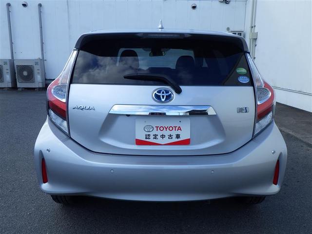 アクア Ｓスタイルブラック　ＡＵＸ端子　記録簿あり　バックモニタ－　ナビＴＶ　イモビライザー　スマートキープッシュスタート　ＥＴＣ付き　Ｗエアバッグ　キーフリ　メモリーナビゲーション　横滑り防止装置付き　１セグ　ＡＢＳ　ＰＳ（17枚目）