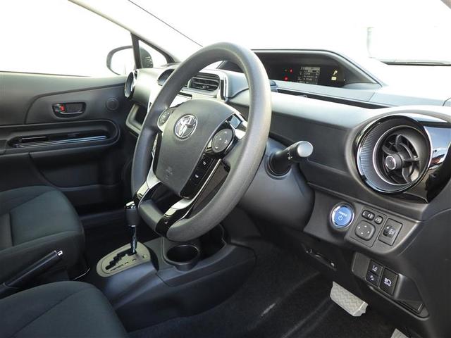 アクア Ｓスタイルブラック　ＡＵＸ端子　記録簿あり　バックモニタ－　ナビＴＶ　イモビライザー　スマートキープッシュスタート　ＥＴＣ付き　Ｗエアバッグ　キーフリ　メモリーナビゲーション　横滑り防止装置付き　１セグ　ＡＢＳ　ＰＳ（34枚目）