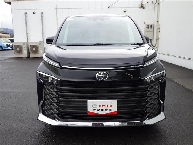 ヴォクシー Ｓ－Ｚ　フルオートエアコン　Ｒカメラ　デュアルエアコン　ＥＴＣ車載器　パワーウインドウ　１オナ　盗難防止装置　アルミ　横滑り防止装置　ＬＥＤライト　メモリナビ　キーフリー　ＡＢＳ　記録簿　サイドエアバック（21枚目）