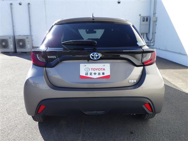 ヤリス ハイブリッドG Rカメラ サポカーS スマートキ- 横滑り防止機能 ナビ エアバッグ 盗難防止システム ドライブレコーダ サイドエアバック 点検記録簿 メディアプレイヤー接続 ETC車載器 オートエアコン ABS(16枚目)