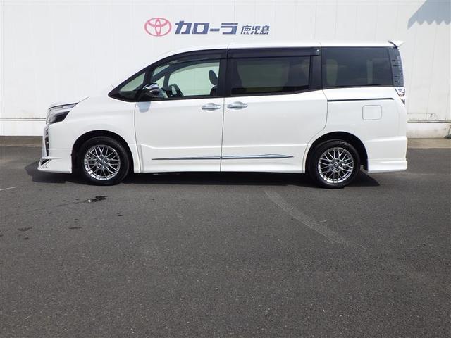 ヴォクシー ハイブリッドＺＳ　煌ＩＩＩ　地デジＴＶ　リヤカメラ　１オナ車　Ｗエアコン　スマートキー　ＤＶＤ再生可　クルコン　ＶＳＣ　キーレス　アルミホイール　ナビ＆ＴＶ　ＬＥＤヘッドランプ　ＥＴＣ　３列シート　メモリーナビ　オートエアコン（14枚目）