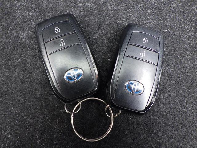 ヤリス ハイブリッドX カーテンエアバッグ イモビライザー スマートキー&プッシュスタート バックモニター ワイヤレスキー ドラレコ ワンオーナー ABS ナビ オートクルーズ ミュージックプレイヤー接続可 Wエアバック(13枚目)