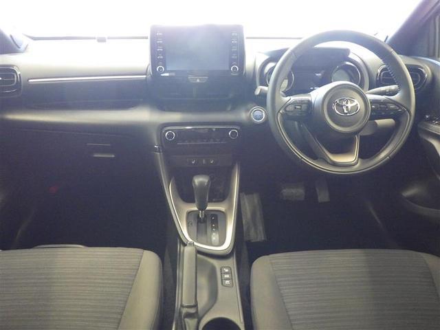 ヤリス ハイブリッドＺ　ＰＣＳ　整備記録簿　Ｂカメラ　ドラレコ付　ナビ付　ＬＥＤランプ　スマキー　ＥＴＣ付き　メディアプレイヤー接続　ＶＳＣ　パワステ　クルコン　カーテンエアバック　キーフリー　ＡＢＳ　イモビ　エアコン（4枚目）