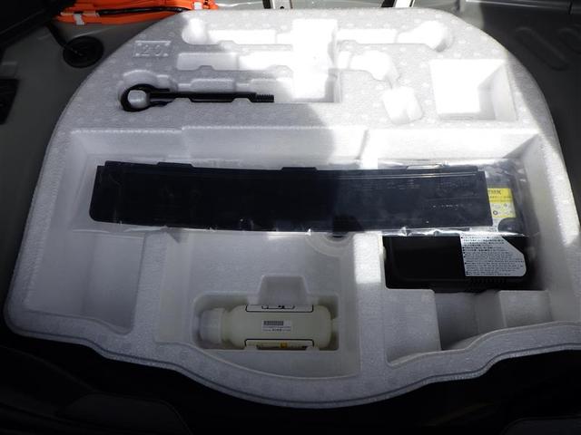 アクア Ｇ　ＶＳＣ　衝突軽減ブレーキ　バックモニター　ＬＥＤ　クルーズコントロール　スマートキー　ＡＣ１００Ｖ　パワーウィンドウ　イモビライザー　サイドエアバック　キーフリーシステム　オートエアコン　試乗車　ＰＳ（37枚目）