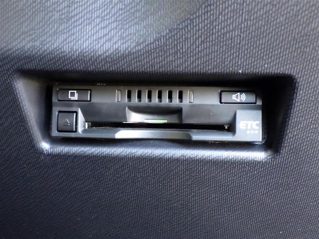 アクア クロスオーバー　グラム　セキュリティアラーム　ＤＶＤ再生　ＬＥＤヘッドランプ　バックカメラ　ワンオーナー　メモリーナビ　ＥＴＣ　ドラレコ　アルミ　ナビ＆ＴＶ　横滑り防止　キーレス　エアバック　オートエアコン　ＡＢＳ（10枚目）