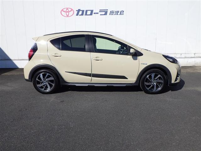 アクア クロスオーバー　グラム　セキュリティアラーム　ＤＶＤ再生　ＬＥＤヘッドランプ　バックカメラ　ワンオーナー　メモリーナビ　ＥＴＣ　ドラレコ　アルミ　ナビ＆ＴＶ　横滑り防止　キーレス　エアバック　オートエアコン　ＡＢＳ（19枚目）