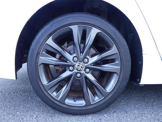 カローラ ハイブリッド　ダブルバイビー　衝突軽減システム　ＥＴＣ付き　フルセグテレビ　ＤＶＤ　ＬＥＤランプ　パワーウィンドウ　バックモニタ　キーレスエントリー　ＡＡＣ　エアバッグ　メディアプレイヤー接続　オートクルーズコントロール　ＡＢＳ（8枚目）