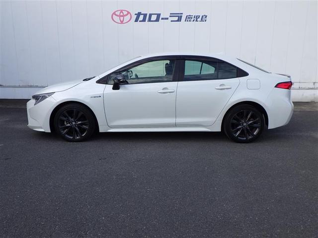 カローラ ハイブリッド　ダブルバイビー　衝突軽減システム　ＥＴＣ付き　フルセグテレビ　ＤＶＤ　ＬＥＤランプ　パワーウィンドウ　バックモニタ　キーレスエントリー　ＡＡＣ　エアバッグ　メディアプレイヤー接続　オートクルーズコントロール　ＡＢＳ（13枚目）