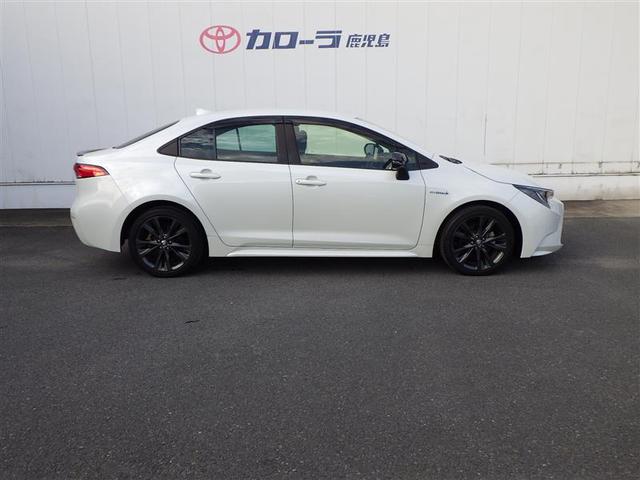 カローラ ハイブリッド　ダブルバイビー　衝突軽減システム　ＥＴＣ付き　フルセグテレビ　ＤＶＤ　ＬＥＤランプ　パワーウィンドウ　バックモニタ　キーレスエントリー　ＡＡＣ　エアバッグ　メディアプレイヤー接続　オートクルーズコントロール　ＡＢＳ（17枚目）