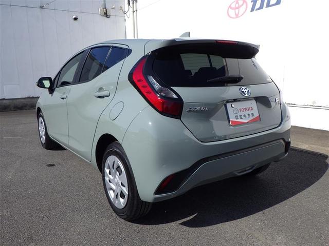 アクア Ｘ　踏み間違い防止　１００Ｖ　イモビ　点検記録簿　ＬＥＤヘッドライト　スマートキー　横滑り防止機能　キーレスエントリー　オートクルーズ　オートエアコン　元試乗車　カーテンエアバッグ　パワーステアリング（14枚目）