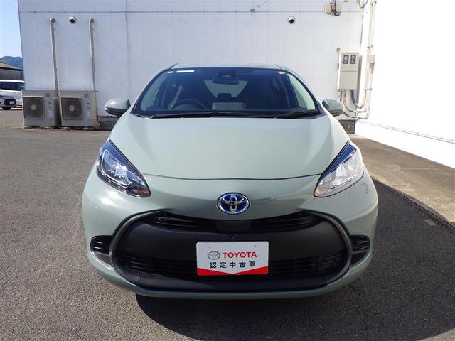 アクア Ｘ　踏み間違い防止　１００Ｖ　イモビ　点検記録簿　ＬＥＤヘッドライト　スマートキー　横滑り防止機能　キーレスエントリー　オートクルーズ　オートエアコン　元試乗車　カーテンエアバッグ　パワーステアリング（19枚目）