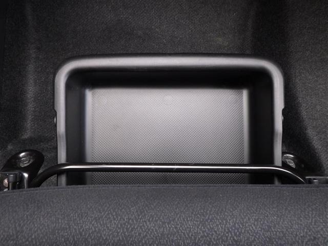 トヨタ認定中古車保証付！（１年間、距離無制限　ＨＶ車はＨＶ保証付）　別途延長保証もご用意しております♪　ぜひ現車を確認にご来店ください