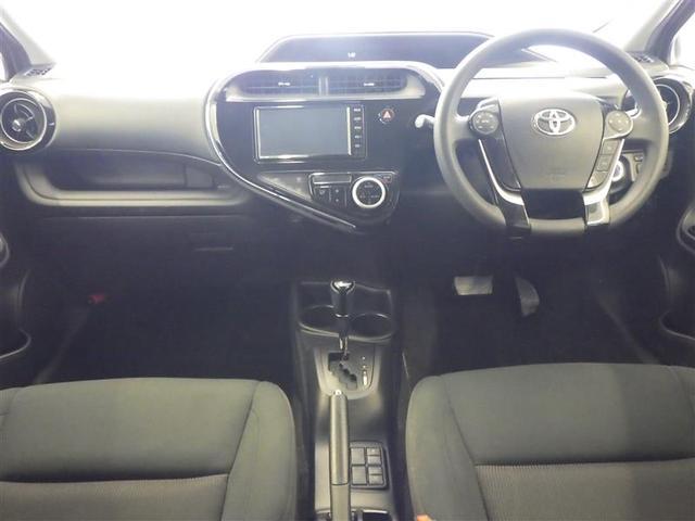 アクア Ｓスタイルブラック　ＡＵＸ端子　バックモニタ－　ナビＴＶ　イモビライザー　スマートキープッシュスタート　１オーナー　ＥＴＣ付き　Ｗエアバッグ　キーフリ　メモリーナビゲーション　横滑り防止装置付き　１セグ　ＡＢＳ　ＰＳ（6枚目）