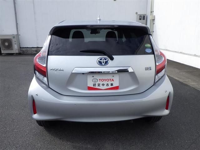 アクア Ｓスタイルブラック　ＡＵＸ端子　バックモニタ－　ナビＴＶ　イモビライザー　スマートキープッシュスタート　１オーナー　ＥＴＣ付き　Ｗエアバッグ　キーフリ　メモリーナビゲーション　横滑り防止装置付き　１セグ　ＡＢＳ　ＰＳ（17枚目）