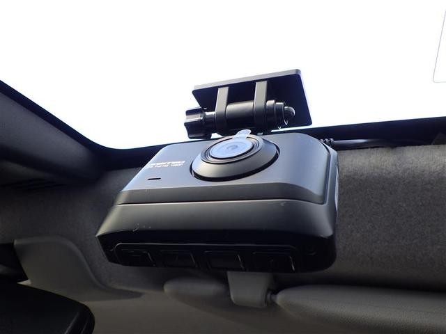 すぐ乗れる中古車も当店はラインナップ！！全車１年距離無制限保証付き！まるまるクリンで内外装キレイ！マイカーローンは最短１５分で審査可能！お車のことならまず当店にご相談ください！