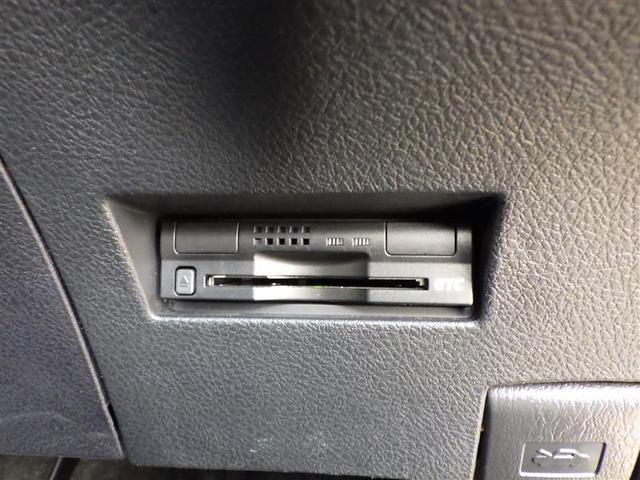 カローラフィールダー １．５Ｇ　エアロツアラー・ダブルバイビー　盗難防止装置　デュアルエアバッグ　インテリキー　バックモニター　ナビＴＶ　横滑り防止機能　パワーウィンドウ　メモリーナビ　サイドエアバッグ　キーレス　パワステ　ＤＶＤ再生　ワンオーナー　ＥＴＣ　ＡＢＳ（9枚目）