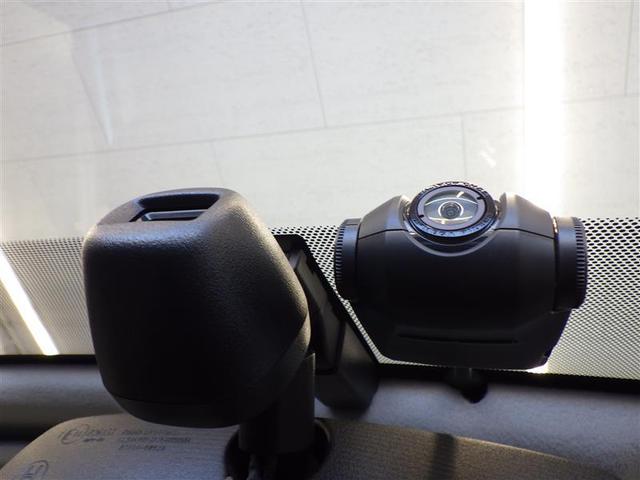 ノア G リアエアコン フルセグテレビ 盗難防止システム 1オーナ エアバッグ アルミ キーレス アイドルストップ クルーズコントロール DVD再生 ドライブレコーダー ETC メモリーナビ 3列シート ESC(5枚目)