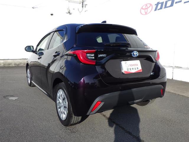 ヤリス ハイブリッドＺ　ＰＣＳ　地デジ　Ｂカメラ　ドラレコ付　ＬＥＤランプ　スマキー　ＥＴＣ付き　メディアプレイヤー接続　ナビＴＶ　ＶＳＣ　パワステ　１オナ車　クルコン　カーテンエアバック　キーフリー　ＡＢＳ　イモビ（16枚目）