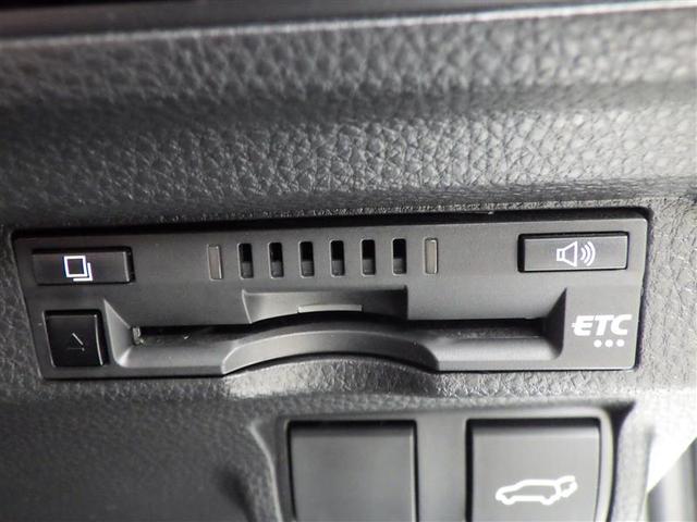 カローラクロス ハイブリッド　Ｚ　衝突軽減Ｂ　フルセグテレビ　スマキ－　ワンオーナ　Ｂモニター　アクティブクルーズコントロール　イモビ　ＬＥＤ　ＡＣ　運転席Ｐシート　メディアプレイヤー接続　キーレス　パワステ　アルミ　エアバッグ　ＴＶ（11枚目）