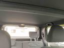 車内全体です