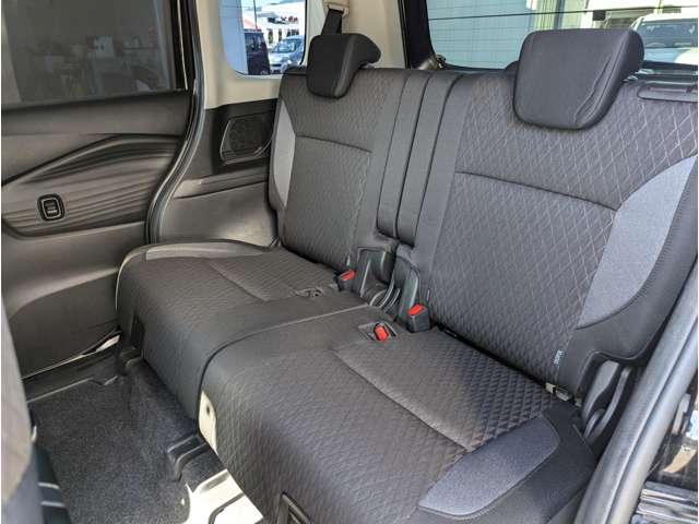 ソリオバンディット ハイブリッドMV 両側電動スライドドア シートヒーター 全周 全周囲モニター Bモニター LEDランプ クルコン イモビライザー Wエアバック スマキー サイドエアB フルセグTV オートエアコン サイドカメラ ABS(6枚目)