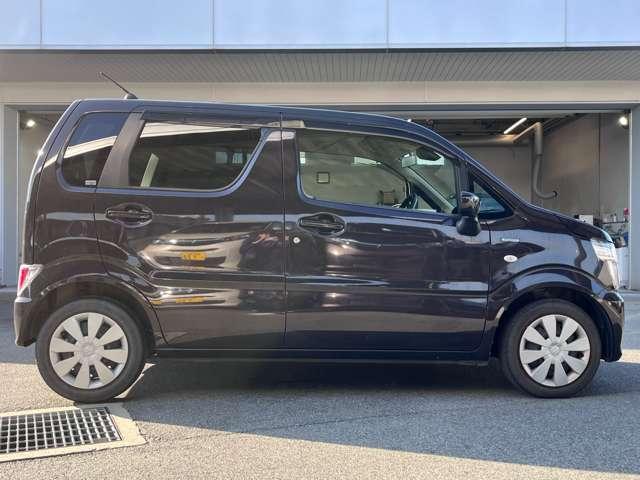 ワゴンＲ ハイブリッドＦＸ　シートヒーター　Ｂｌｕｅｔｏｏｔｈ　障害物センサー　デュアルセンサーブレーキＳ　シートヒーター付　リアセンサー　ＥＳＰ　ナビ　エネチャージ　キーフリー　Ｗエアバック　フルオートエアコン　盗難防止（3枚目）