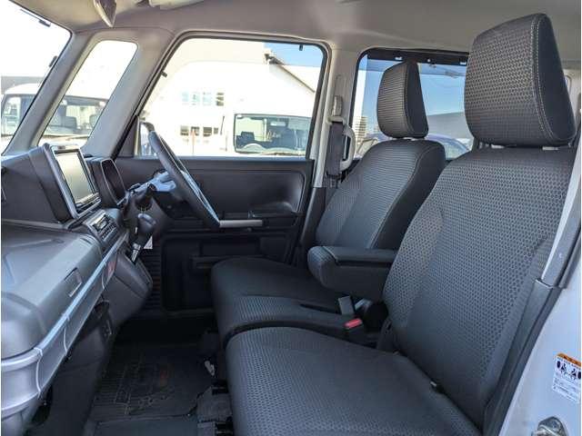 スペーシアギア ハイブリッドＸＺ　シートヒーター　ヘッドアップディスプレイ　アイストップ　ＶＳＡ　シートヒター　クルーズコントロール　パワーウインドウ　ＬＥＤ　ミュージックプレイヤー接続可　イモビライザー　ナビＴＶ　キーフリー　ＤＶＤ（8枚目）