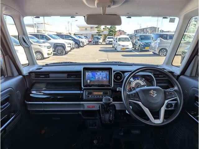 スペーシアカスタム ハイブリッドＧＳ　全周囲カメラ　ヘッドアップディスプレイ　ア　前後誤発進抑制機能　ＥＳＰ　シートＨ　イモビライザー　クルコン　運転席助手席エアバック　スマートキー　サイドエアバッグ　アルミホイール　フルフラットシート（10枚目）