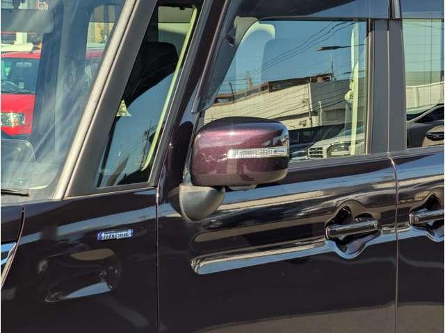 スペーシアカスタム ハイブリッドＧＳ　全周囲カメラ　ヘッドアップディスプレイ　ア　前後誤発進抑制機能　ＥＳＰ　シートＨ　イモビライザー　クルコン　運転席助手席エアバック　スマートキー　サイドエアバッグ　アルミホイール　フルフラットシート（15枚目）