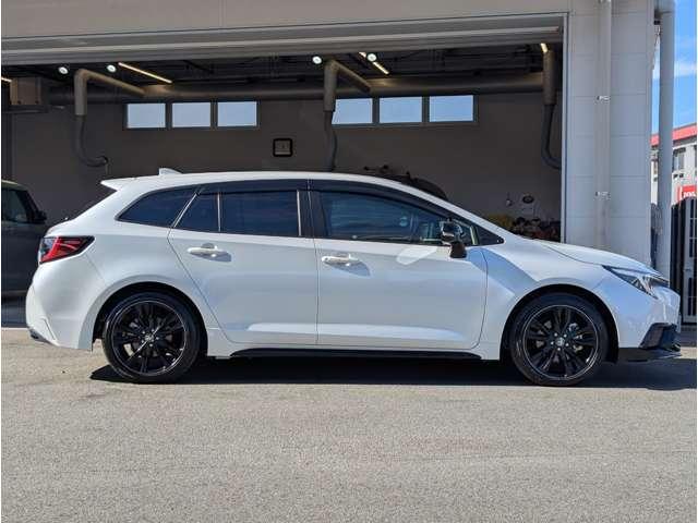 カローラツーリング アクティブスポーツ　ＥＴＣ　シートヒーター　ステアリングヒーター　オートクルーズコントロール　アルミホイール　クリアランスソナー　ナビ＆ＴＶ　地デジ　Ｂカメラ　スマートキー　盗難防止装置　キーレス　ＥＴＣ　メモリーナビ（4枚目）