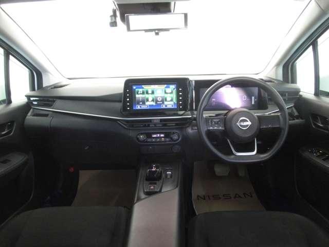 ノート １．２　Ｓ　ナビ／衝突軽減ブレーキ／全方位モニター　軽減ブレーキ　３６０°カメラ　ＬＤＷ　バックカメラ　サイドカメラ　インテリキー　イモビライザー　ＬＥＤヘッド　メモリーナビ　ドライブレコーダー　ナビＴＶ付き　ワンセグＴＶ付き　ＥＴＣ　オートエアコン（3枚目）