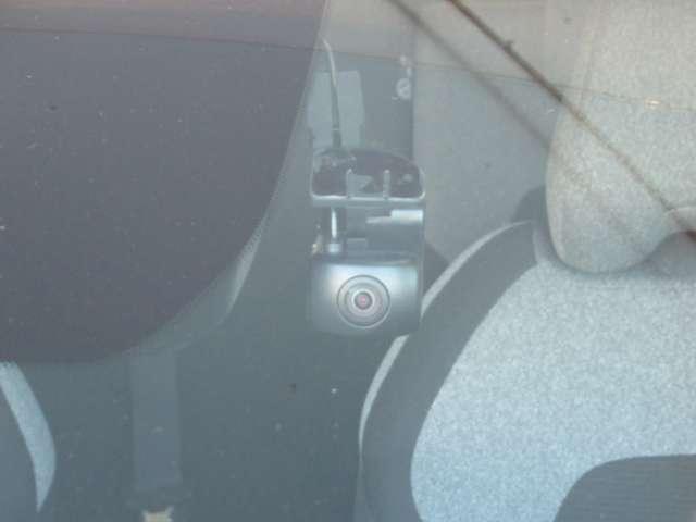 ノート １．２　Ｓ　ナビ／衝突軽減ブレーキ／全方位モニター　軽減ブレーキ　３６０°カメラ　ＬＤＷ　バックカメラ　サイドカメラ　インテリキー　イモビライザー　ＬＥＤヘッド　メモリーナビ　ドライブレコーダー　ナビＴＶ付き　ワンセグＴＶ付き　ＥＴＣ　オートエアコン（17枚目）