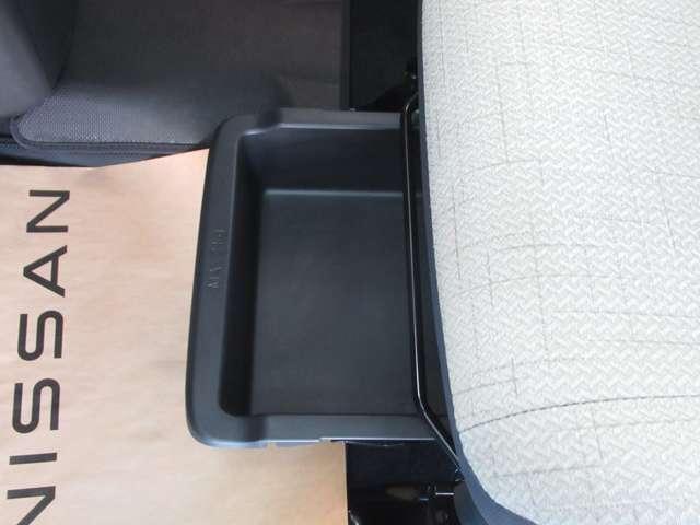 デイズ ６６０　Ｘ　ドラレコ／衝突軽減ブレーキ／バックモニター　踏み間違え防止　スマートキー　イモビライザー　バックカメラ　レーンキープ　アイドリングストップ　ドライブレコーダー　キーレス　フルオートエアコン　ＬＥＤライト　ＷＡＢ　運転席エアバック　ＰＳ　ＡＢＳ（12枚目）