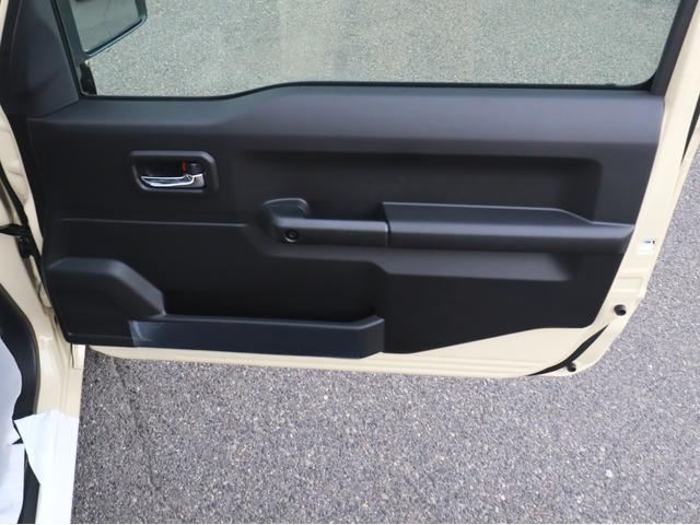 ジムニー ＸＣ　８インチナビＴＶハイマウントＢカメラＢＴ　Ｐスタート　ステアリモコン　リアＰセンサー　ＬＥＤライト　フォグ　アルミ　コーティング＆マット＆バイザー付（24枚目）