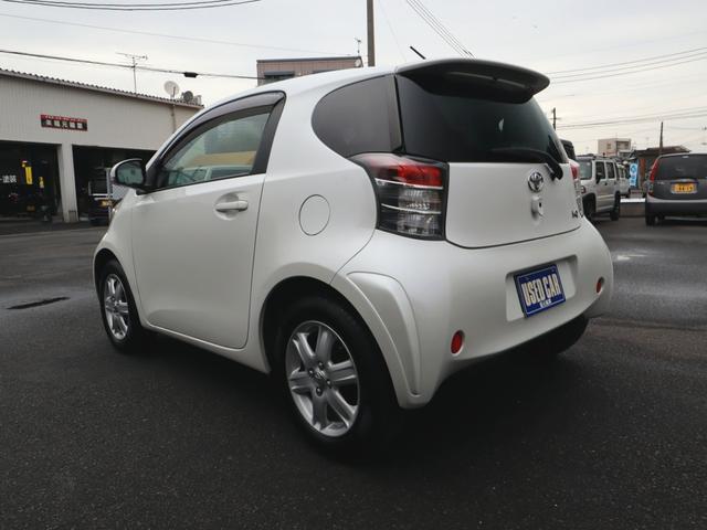 ｉＱ １００Ｇ　レザーパッケージ　４人乗　ナビフルセグＴＶ　ブルートゥース　ＤＶＤ　ＣＤ録音　ＥＴＣ　プッシュスタート　ステアリモコン　レザーシート　アルミ（10枚目）