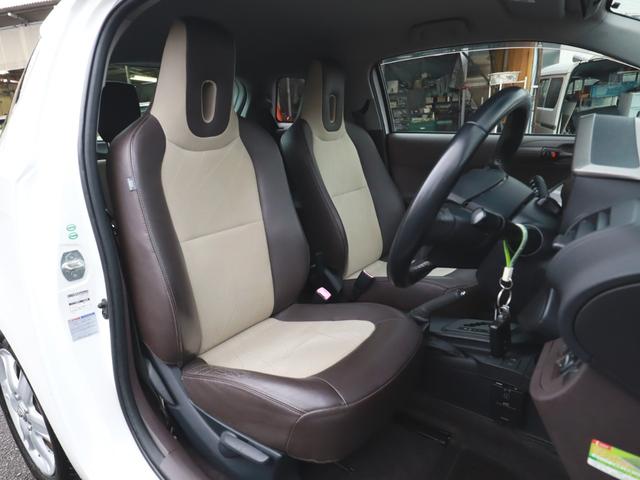 ｉＱ １００Ｇ　レザーパッケージ　４人乗　ナビフルセグＴＶ　ブルートゥース　ＤＶＤ　ＣＤ録音　ＥＴＣ　プッシュスタート　ステアリモコン　レザーシート　アルミ（17枚目）