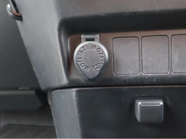 ルーミー カスタムG ナビフルセグTV後カメラBT DVD CD録音 ETC Pスタート 両電スラ ステアリモコン オートクルーズ LEDライト&フォグ アルミ(32枚目)