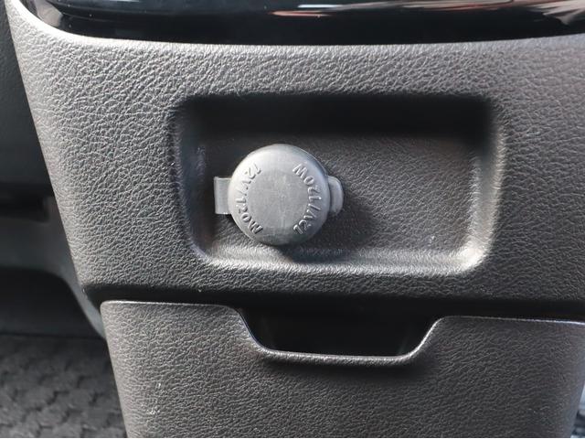 ソリオバンディット ハイブリッドＭＶ　８インチナビＴＶ全周カメラＢＴ　ＥＴＣ　両電スラ　Ｐスタート　シートヒーター　ＬＥＤライト＆フォグ　タイヤ２本＆補機バッテリー新品（32枚目）