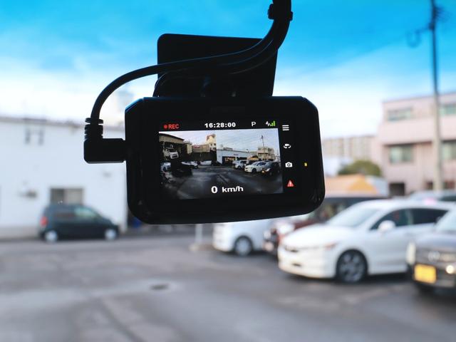 Ｎ－ＢＯＸカスタム Ｇ・Ｌパッケージ　ナビフルセグＴＶ後カメラＢＴ　ドラレコ前後　ＥＴＣ　Ｐスタート　ステアリモコン　電動スライド　ＨＩＤライト　フォグ　タイヤ４本新品（45枚目）