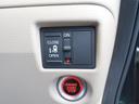 左電動スライドドア♪ 他の装備と違い、電動スライドドアだけは後から装備は出来ないので必須ですよ!