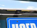 バックカメラは車庫入れや駐車の強い味方です♪ 狭い場所での駐車も楽々ですよ! 運転に自信のない方には特にうれしい装備ですね♪