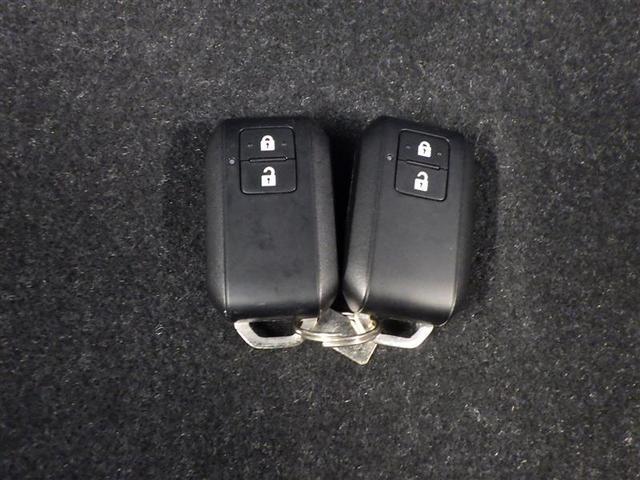 スイフト ハイブリッドＲＳ　メモリ－ナビ　地デジＴＶ　ＥＴＣ　Ｒカメラ　ＬＥＤ　ＤＶＤ再生可　オートクルーズ　横滑り防止装置　盗難防止システム　カーテンエアバッグ　アルミホイール　Ｗエアバッグ　ＡＢＳ　エアバック　スマートキー（12枚目）