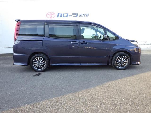 ノア Ｓｉ　１オーナー　地デジ　ＤＶＤ視聴可　ダブルエアコン　ＬＥＤヘットライト　ＥＴＣ付き　横滑り防止機能　ナビＴＶ　三列シート　ＡＷ　ＡＡＣ　パワーウインドウ　メモリーナビ　ＡＢＳ　ウォークスルー　キーフリー（19枚目）