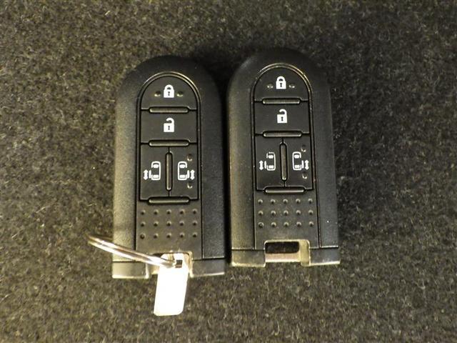 ルーミー カスタムG S 衝突軽減ブレーキシステム 地デジTV スマートキ- 整備記録簿 両側電動D イモビライザー ドラレコ付き LEDライト 1オナ Bモニター パワステ VSC クルコン DVD視聴 ETC ナビTV(11枚目)