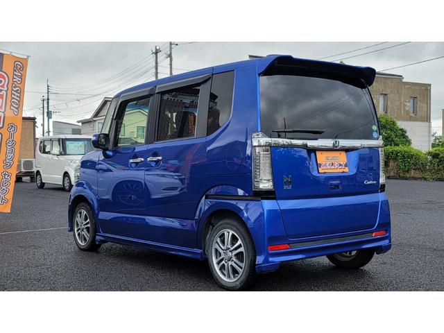 Ｎ－ＢＯＸカスタム Ｇ・Ｌパッケージ　プッシュスタート　パワースライドドア　ディスプレイオーディオ　バックカメラ（5枚目）
