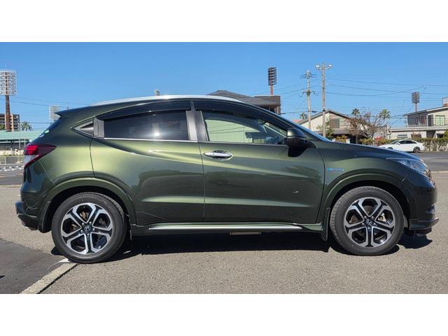 ヴェゼル ハイブリッドＺ・ホンダセンシング　純正８インチナビフルセグＴＶ　バックカメラ　ＥＴＣ　プッシュスタート（4枚目）