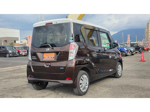 デイズルークス Ｘ　純正ナビフルセグＴＶ　アラウンドビューモニター　パワースライドドア　ＥＴＣ（4枚目）