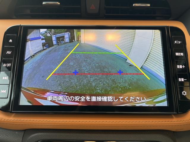 キックス Ｘ　ツートーンインテリアエディション　純正９型ＳＤナビ　フルセグＴＶ　ＤＶＤ　Ｂカメラ　ブルートゥース　ソナー　ＥＴＣ　インテリキー　ＥＧプッシュ　アイスト　Ｒクルコン　ツートンカラー　レザーシート　シートヒーター　ＬＥＤライト　衝突軽減（5枚目）