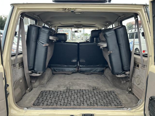 ランドクルーザープラド ＥＸワイド　全塗装車　３．０ディーゼルＴＢ　８人乗り　４ＷＤ　サンルーフ　２インチリフトアップ　社外ＨＤＤナビ　フルセグＴＶ　ＤＶＤ　Ｂカメラ　ＥＴＣ　リヤヒーター　ＬＥＤライト　ＬＥＤテール　社外１６インチＡＷ（22枚目）
